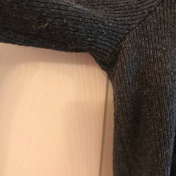 Loft faux fur sweater medium - Picture 3 of 3